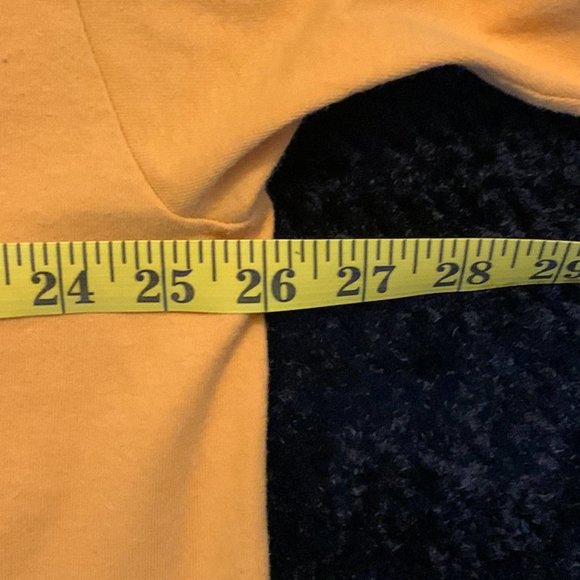 Nike Yellow Short Sleeve Tee - Picture 5 of 6